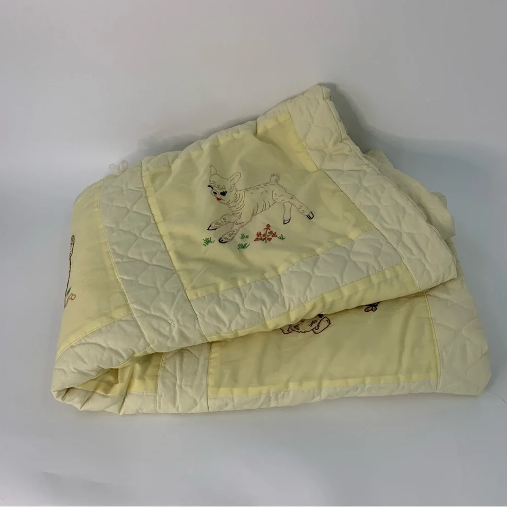 Vintage Quilted Embroidered Baby Blanket Yellow animals nursery - Picture 2 of 10